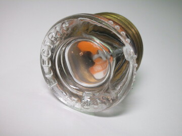 Front view of Edison base fuse.