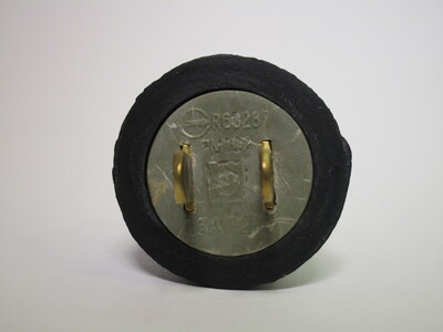 Direct front view of the plug.