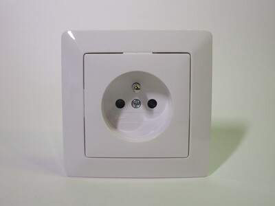 Front of the socket.